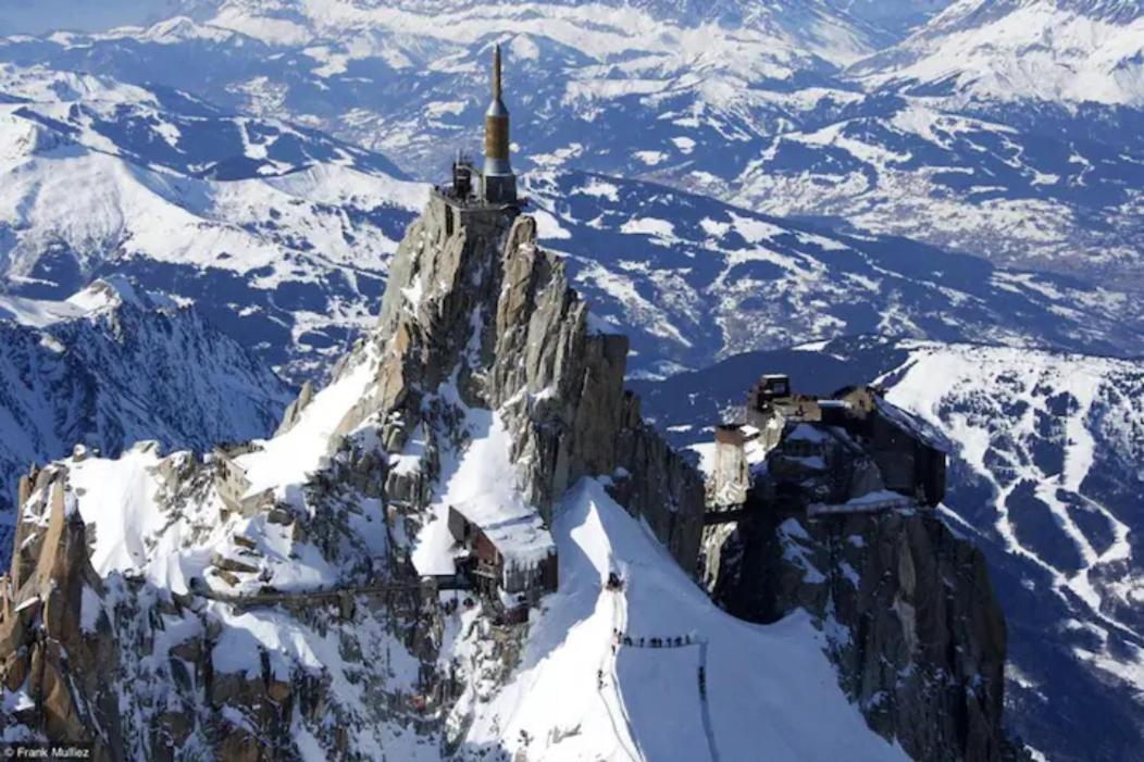 Appartement Atypique Au Coeur Des Alpes Barraux Luaran gambar